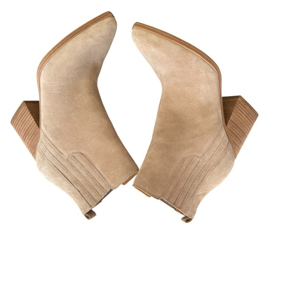 MARC FISHER OSHAY SUEDE LEATHER WESTERN BOOTIES NUDE SZ 9.5 chic boho country - Picture 9 of 9